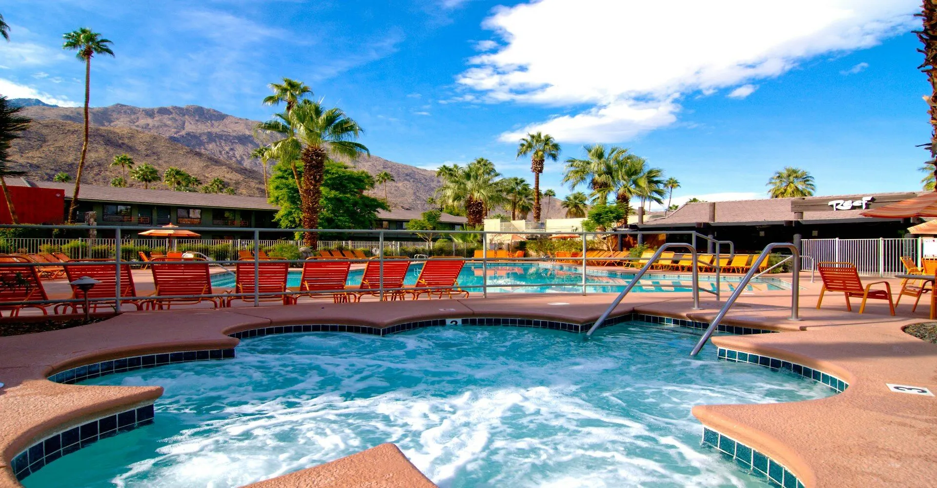 Hotel Caliente Tropics Palm Springs
