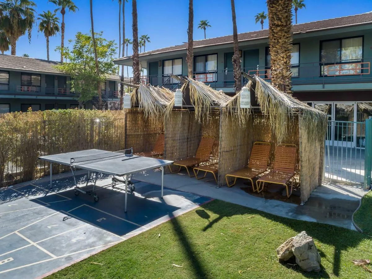Hotel Caliente Tropics Palm Springs