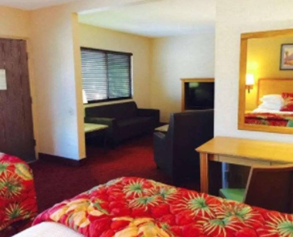 Hotel Caliente Tropics Palm Springs 3*,